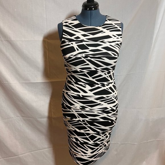 Calvin Klein Women’s Dress - Picture 4 of 4